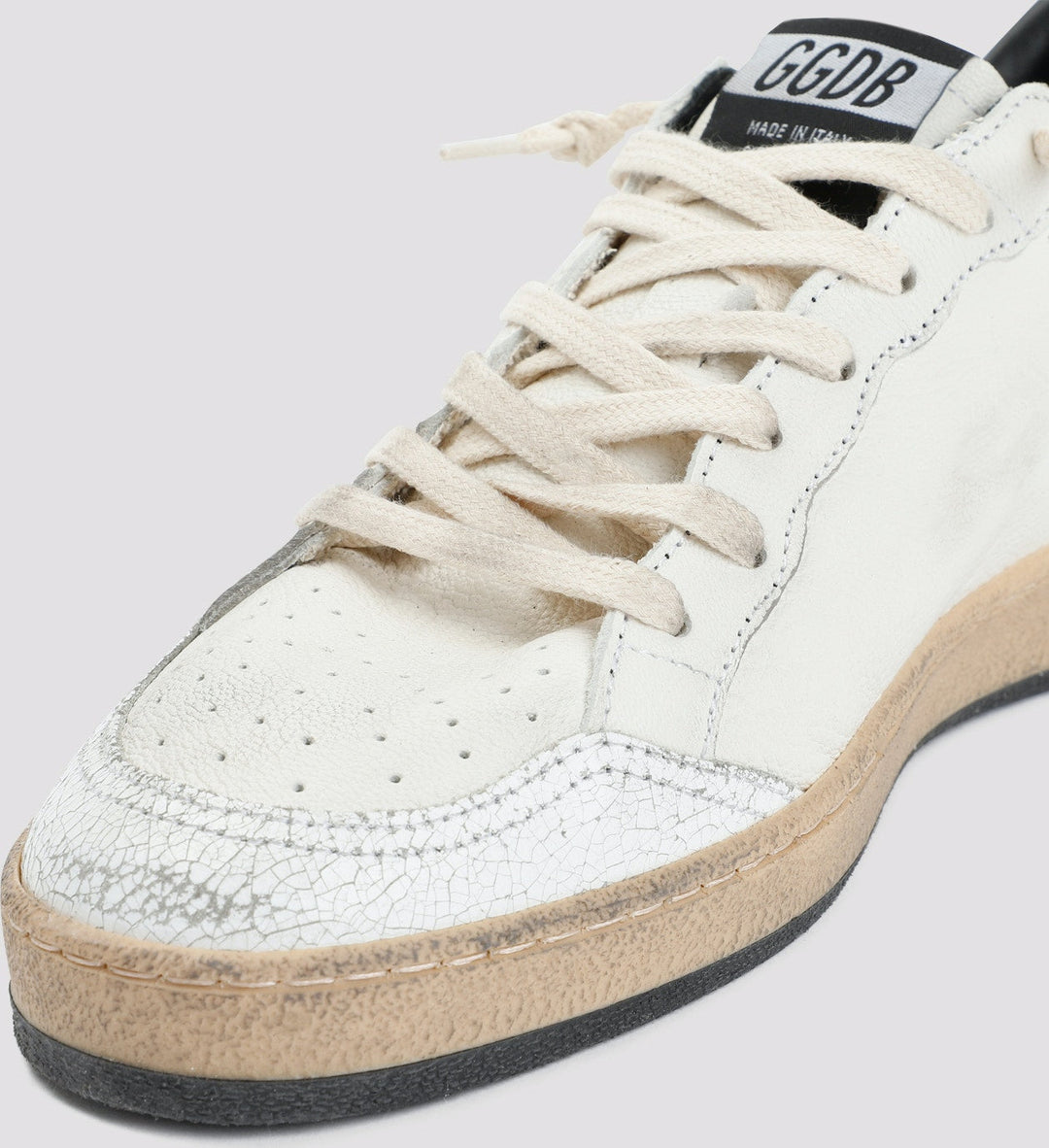 GOLDEN GOOSE DELUXE BALL STAR STAR WHITE/BLACK TRAINER