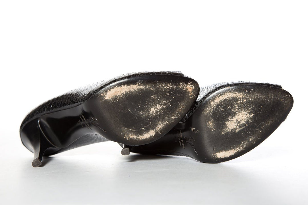 Giuseppe Zanotti Black Snake Embossed Leather Pumps SZ 37.5 Sale