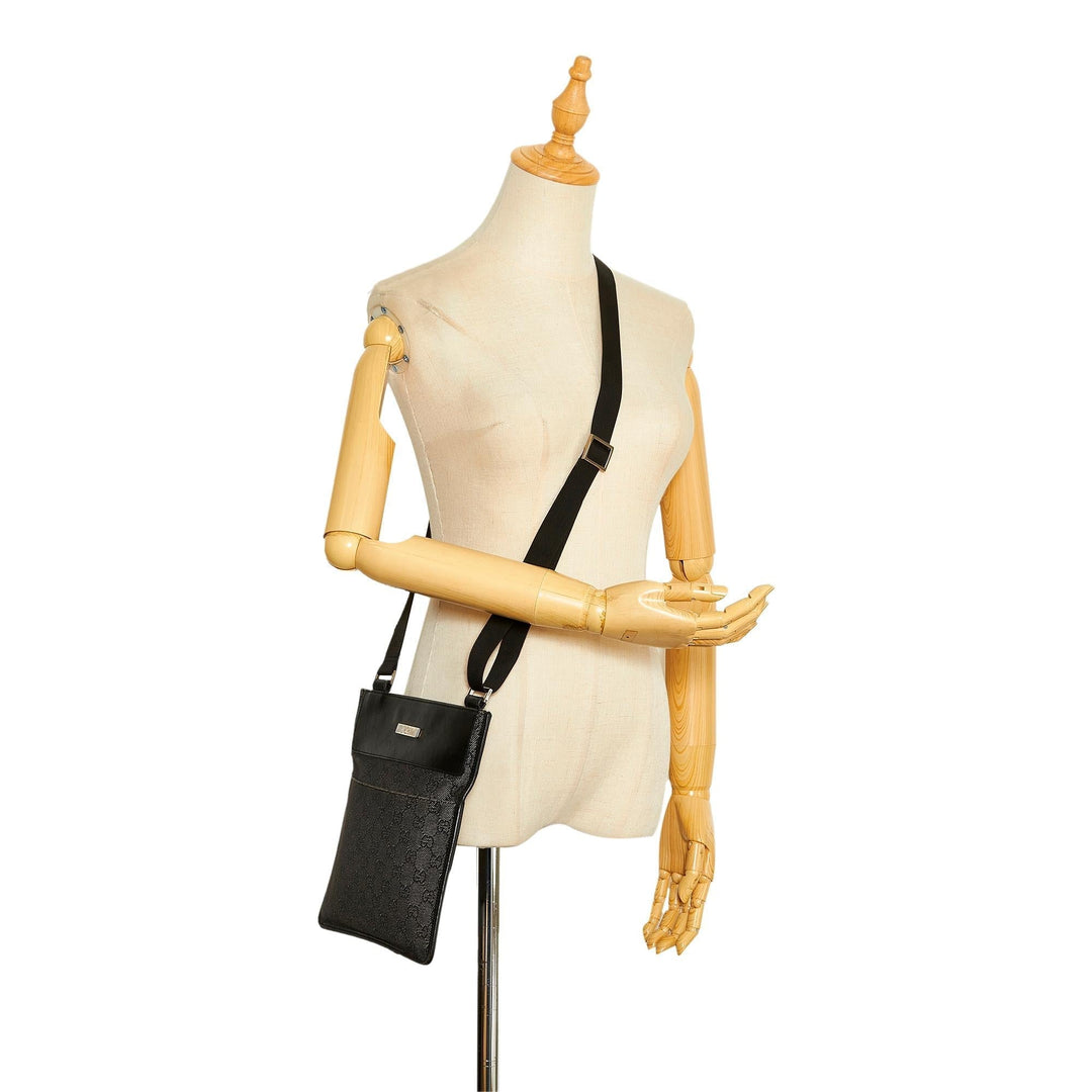 Gucci GG Canvas Crossbody Bag (SHG-KM0rHO)