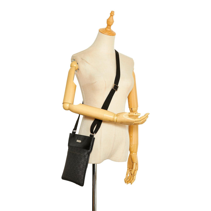 Gucci GG Canvas Crossbody Bag (SHG-KM0rHO)
