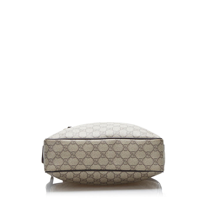 Gucci GG Supreme Crossbody Bag (SHG-AuKYxS)