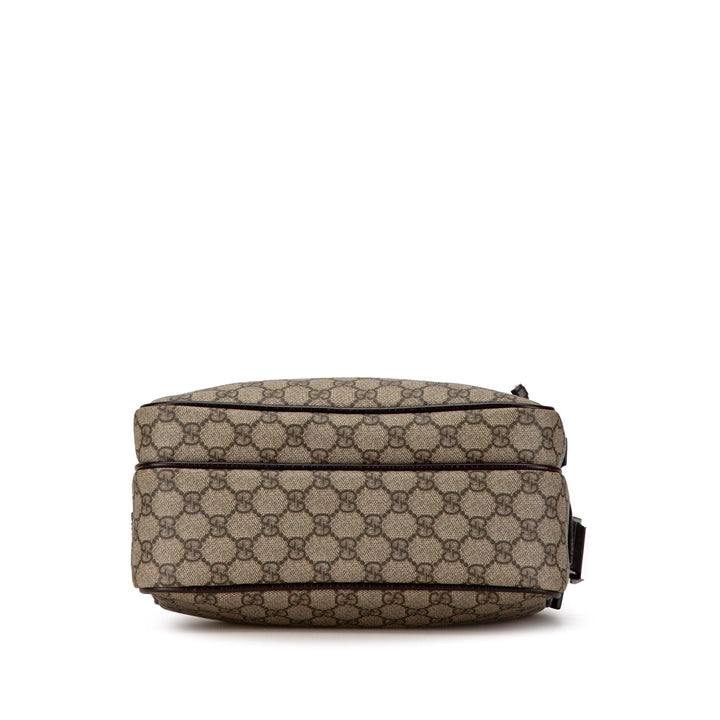 Gucci GG Supreme Crossbody Bag (SHG-WzCVPV)
