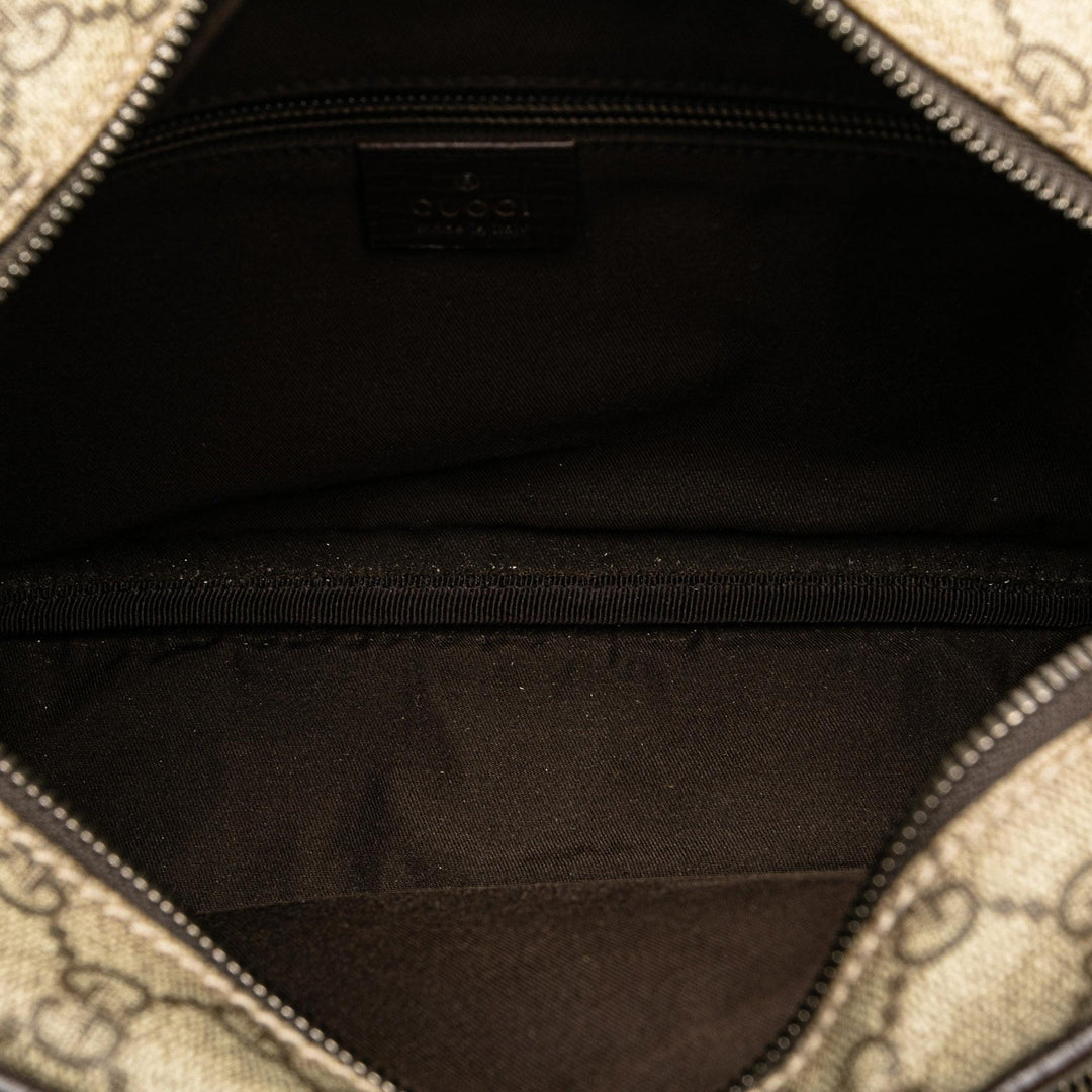 Gucci GG Supreme Crossbody Bag (SHG-WzCVPV)