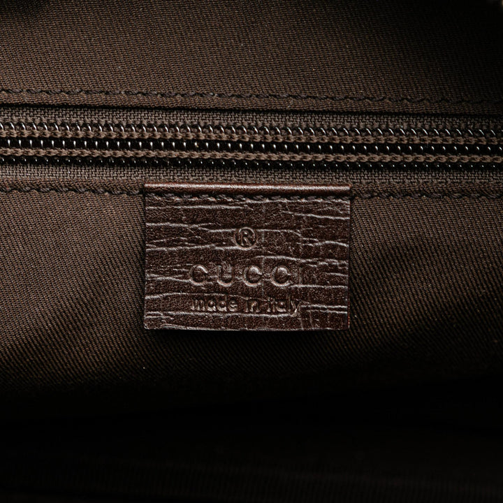 Gucci GG Supreme Crossbody Bag (SHG-WzCVPV)