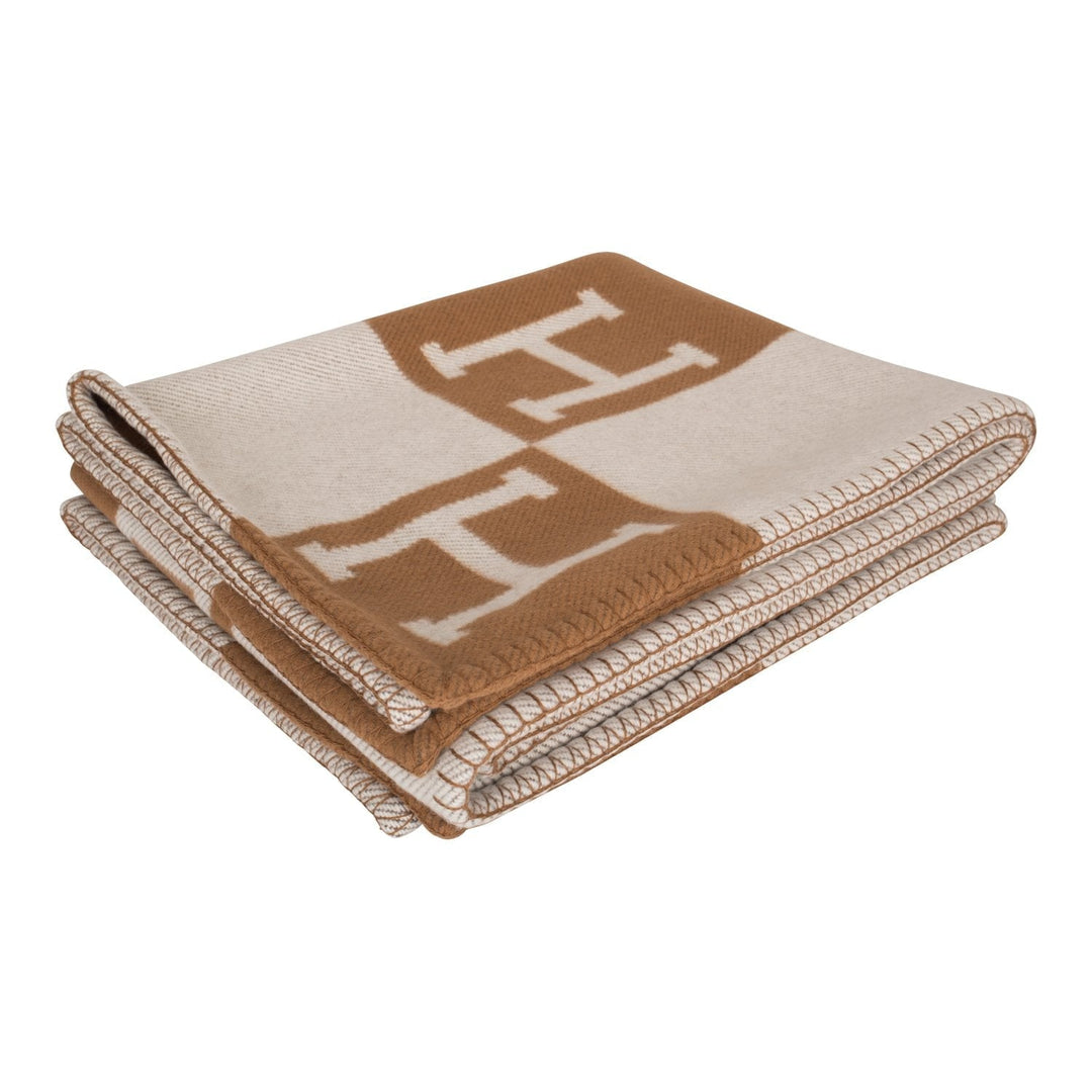 Top quality Hermes "Classic Avalon" Ecru and Camel Blanket