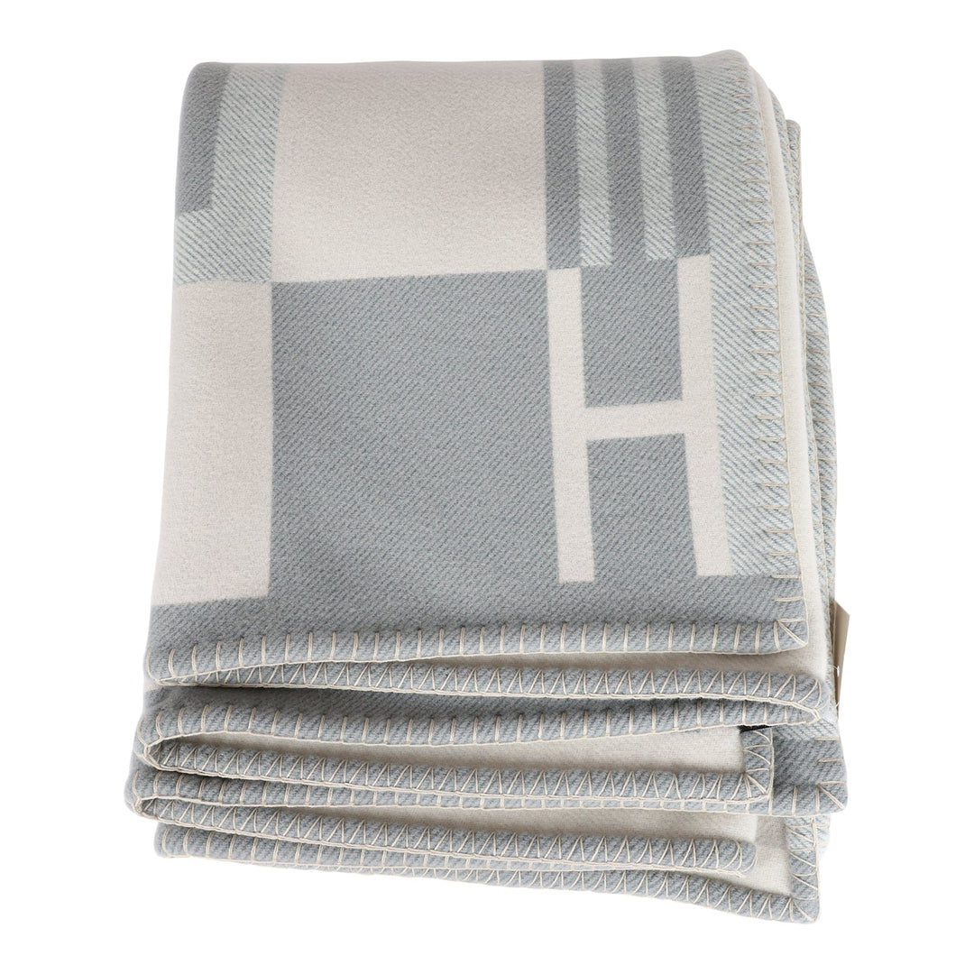 Top quality Hermes "Ithaque" Gris and Perle Blanket