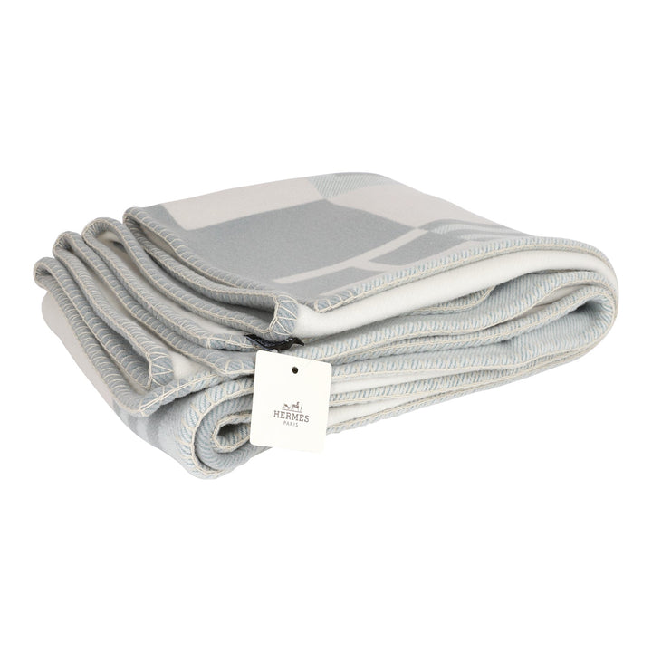 Top quality Hermes "Ithaque" Gris and Perle Blanket
