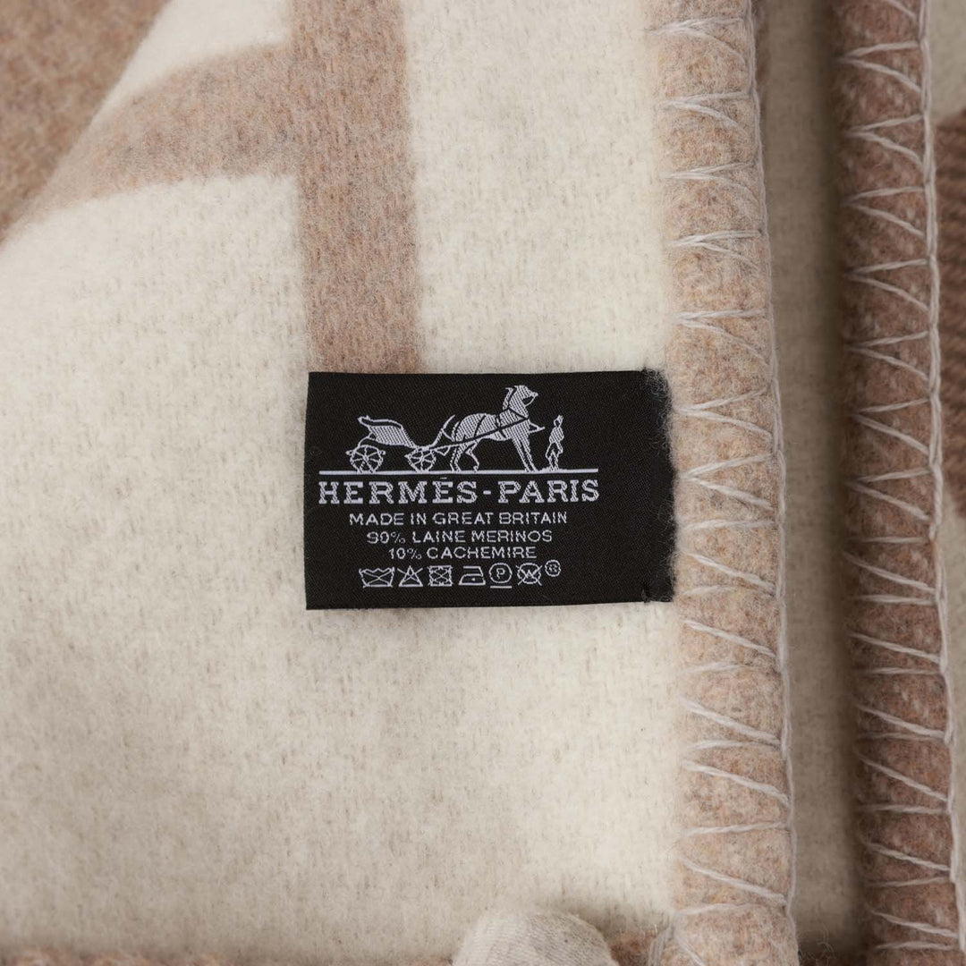 Top quality Hermes "Avalon Vibration" Ecru and Natural Blanket
