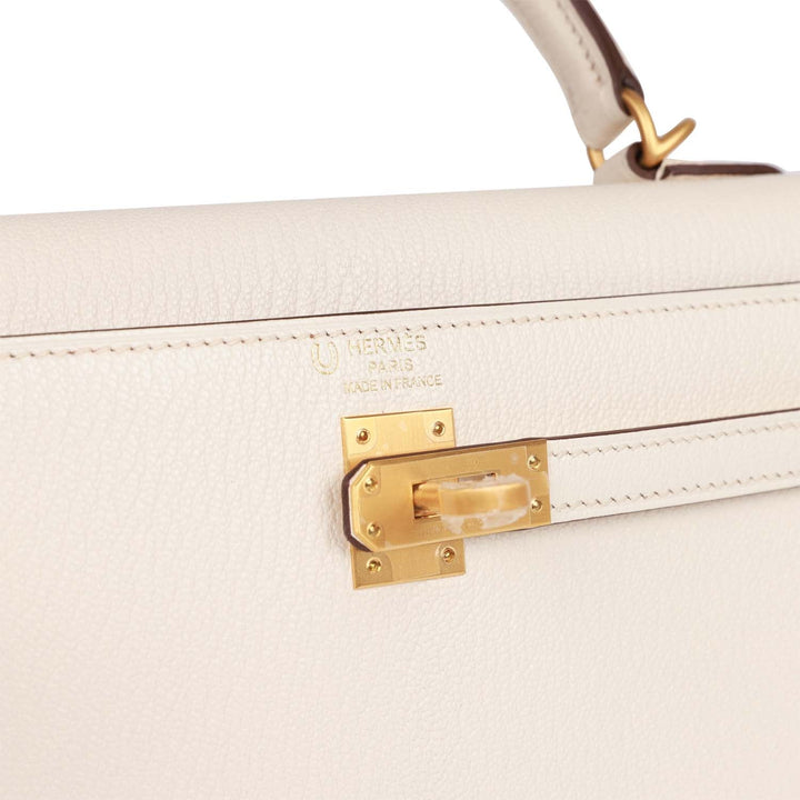 Top quality Hermes Special Order (HSS) Kelly Sellier 25 Nata Verso Chevre Brushed Gold Hardware