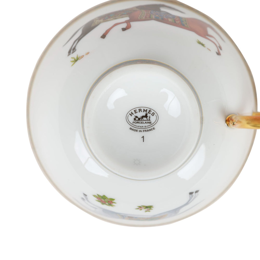Top quality Hermes "Cheval D'Orient" Porcelain Tea Cup and Saucer Set