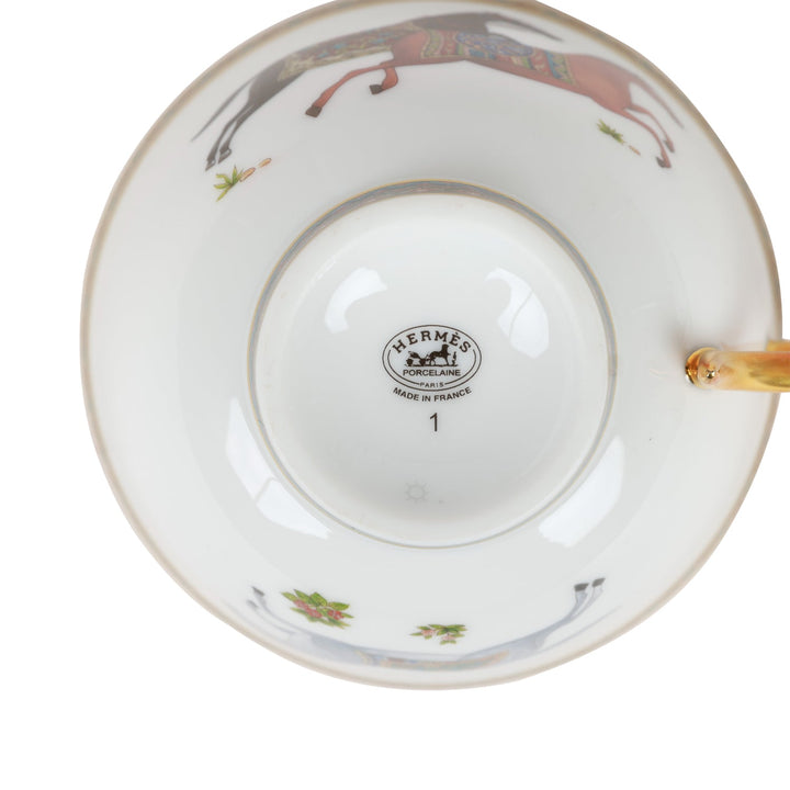 Top quality Hermes "Cheval D'Orient" Porcelain Tea Cup and Saucer Set