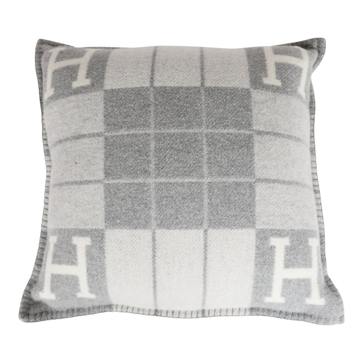 Top quality Hermes "Avalon III" Ecru and Gris Clair Signature H Cushion PM Set of Two