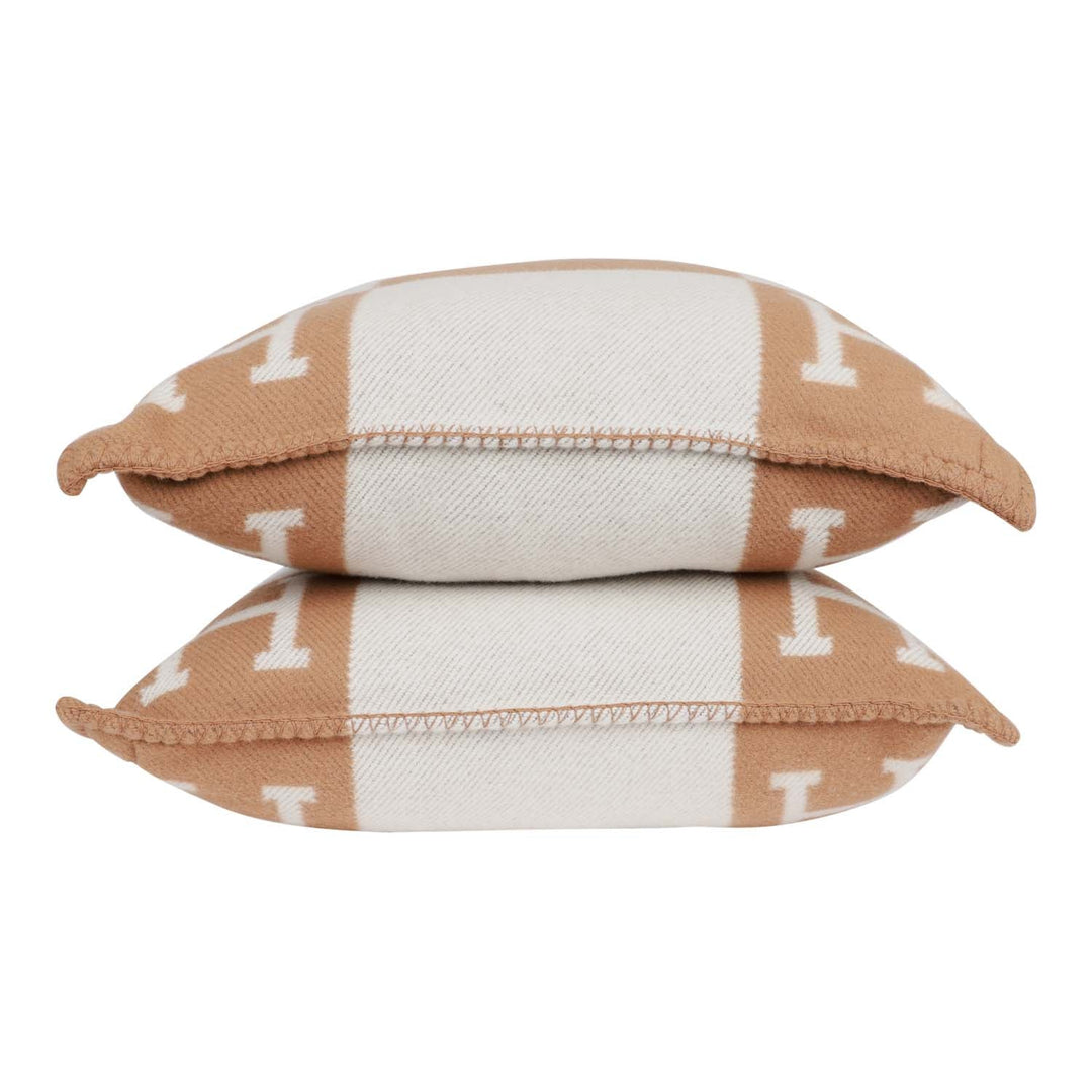 Top quality Hermes "Avalon" Ecru and Camel Signature H Cushion Set PM