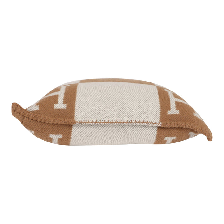 Top quality Hermes "Avalon" Ecru and Camel Signature H Cushion PM