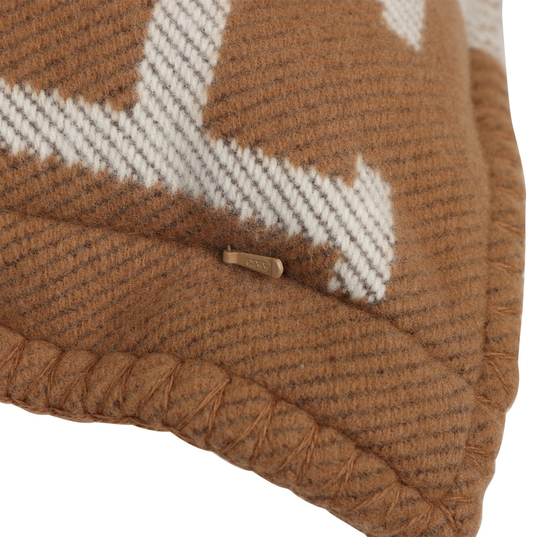 Top quality Hermes "Avalon" Ecru and Camel Signature H Cushion PM