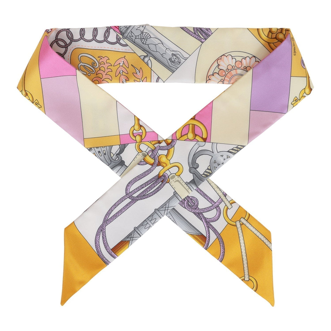 Top quality Hermes "Cliquetis" Bouton D'Or Silk Twilly