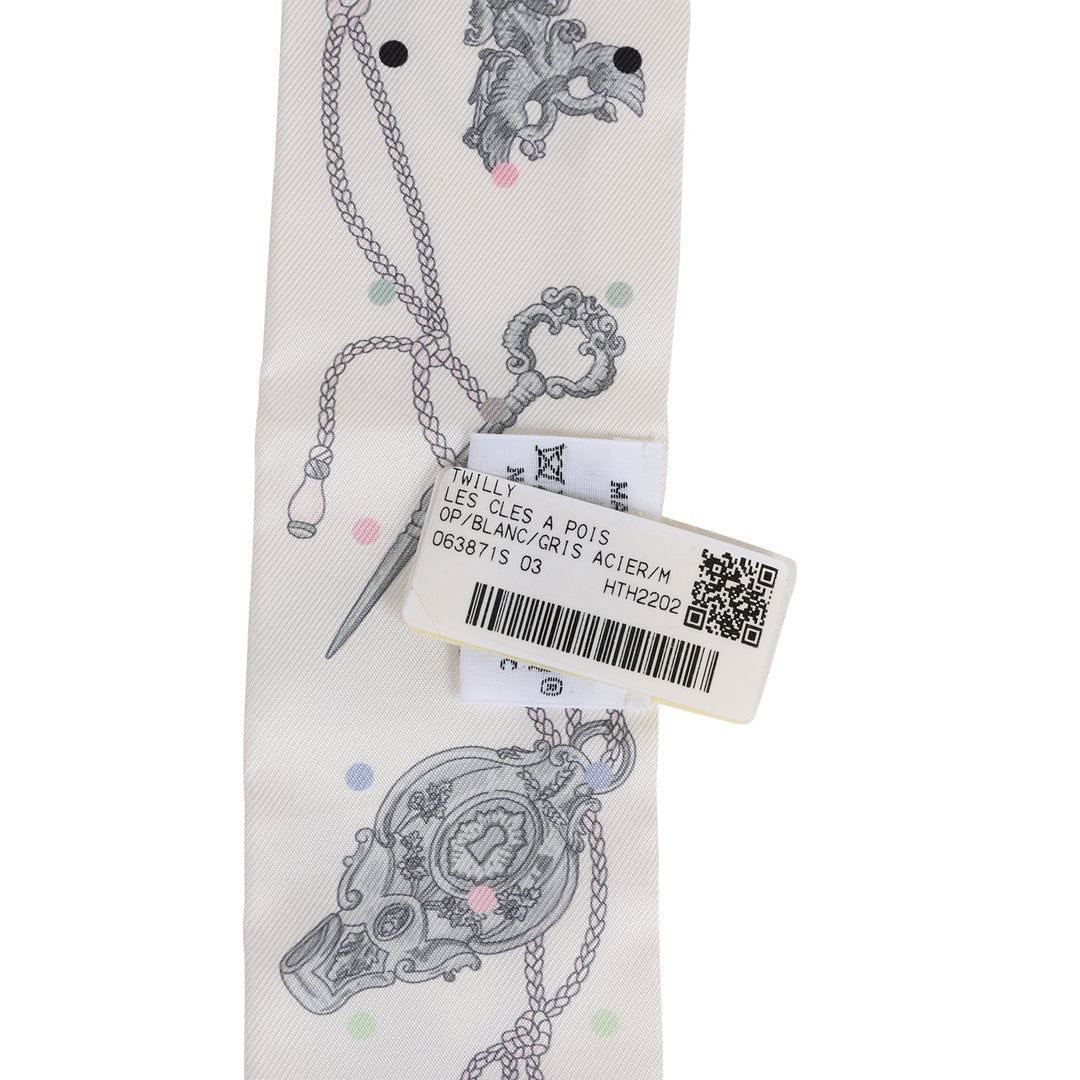 Top quality Hermes "Les Cles A Pois" White Silk Twilly Pair