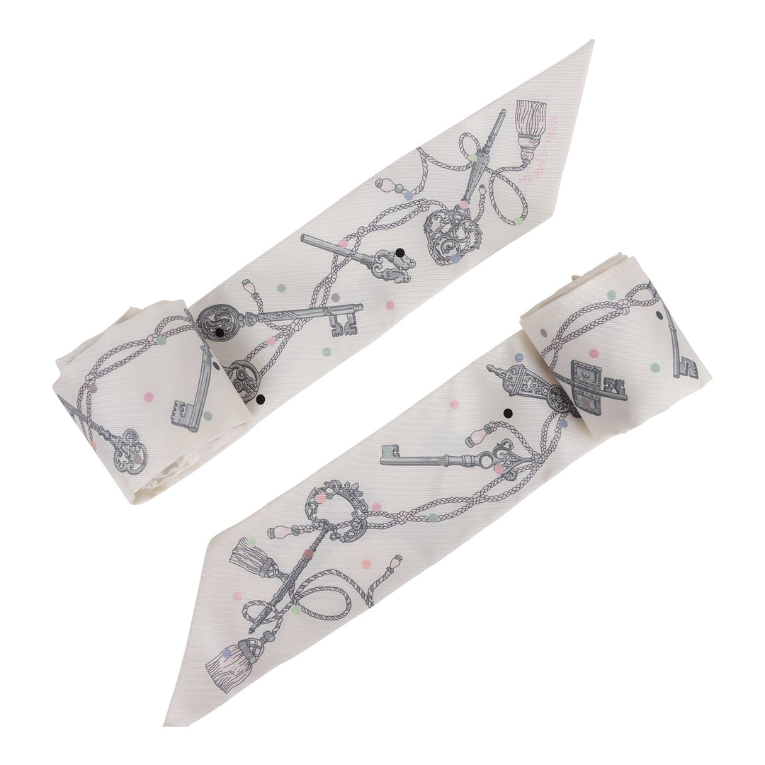 Top quality Hermes "Les Cles A Pois" White Silk Twilly Pair