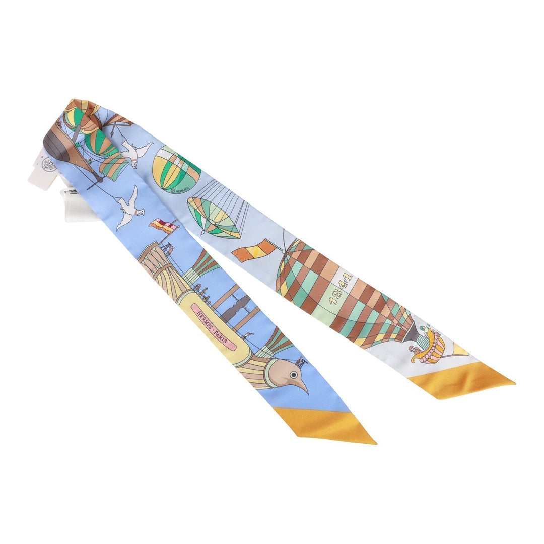 Top quality Hermes "Les Folies du Ciel" Bleu Lavande Silk Twilly Pair