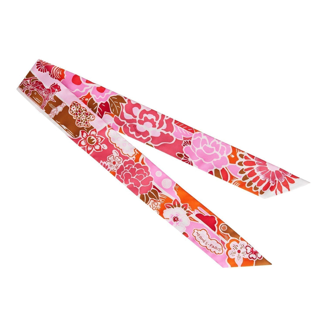 Top quality Hermes "Bingata" Fuchsia Silk Twilly