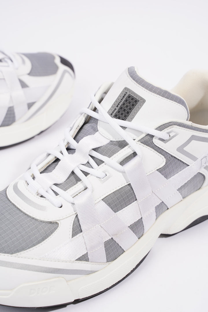 Christian Dior B24 Runtek White / Grey Technical Fabric EU 42.5 UK 8.5