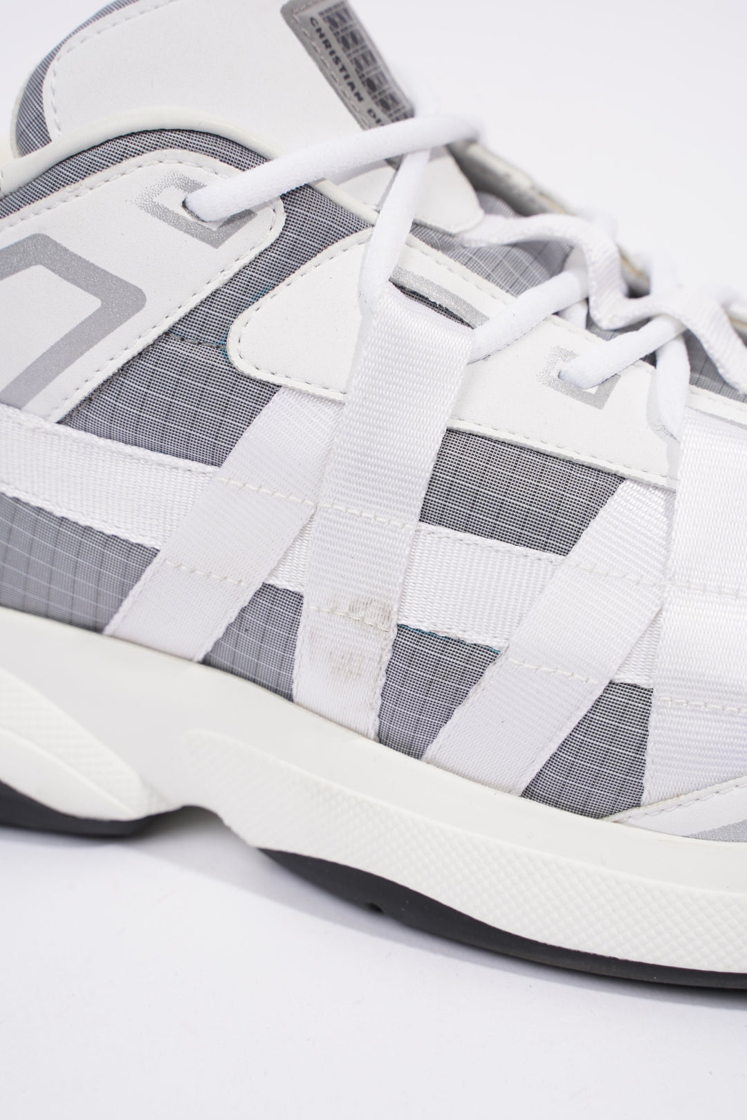 Christian Dior B24 Runtek White / Grey Technical Fabric EU 42.5 UK 8.5