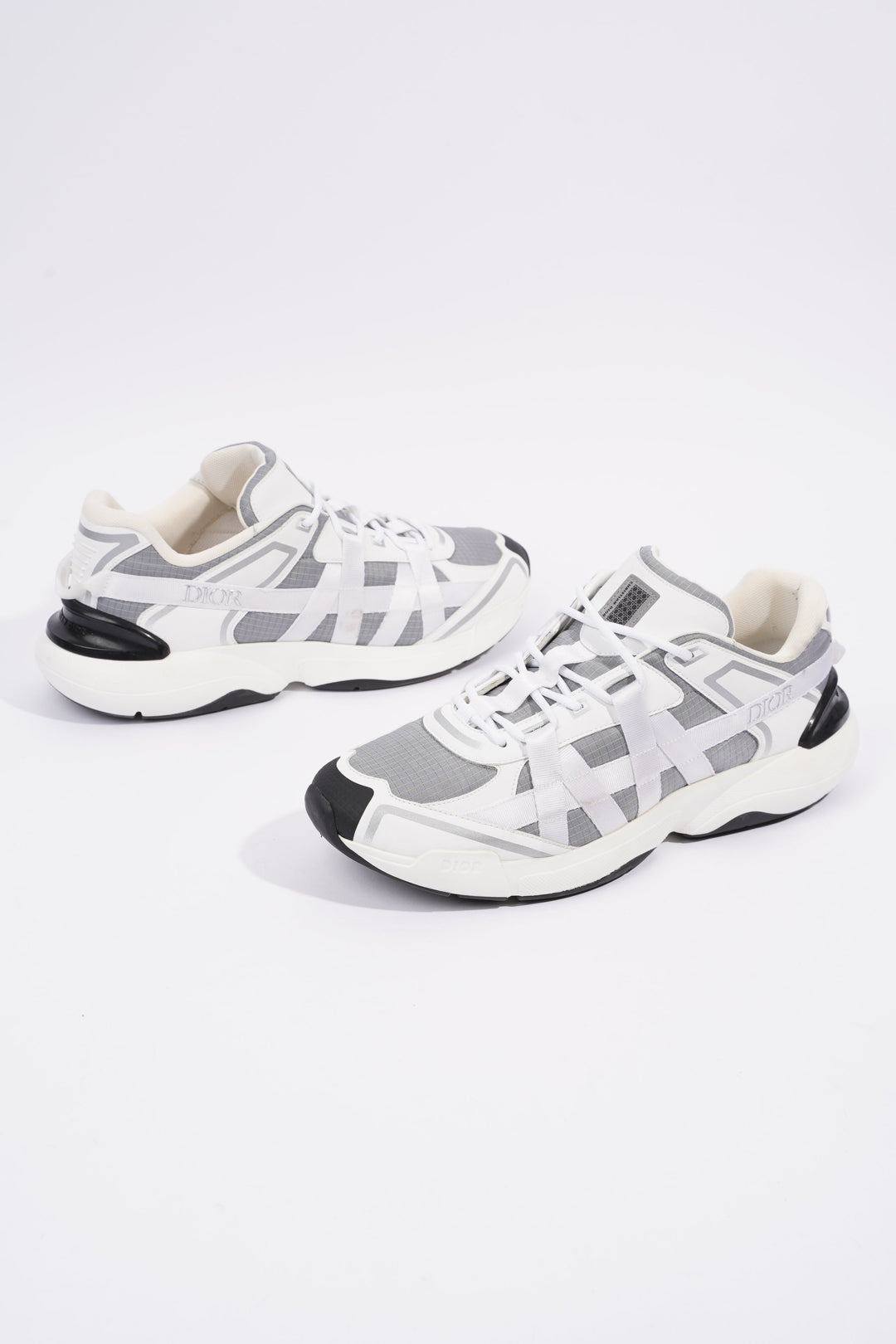 Christian Dior B24 Runtek White / Grey Technical Fabric EU 42.5 UK 8.5
