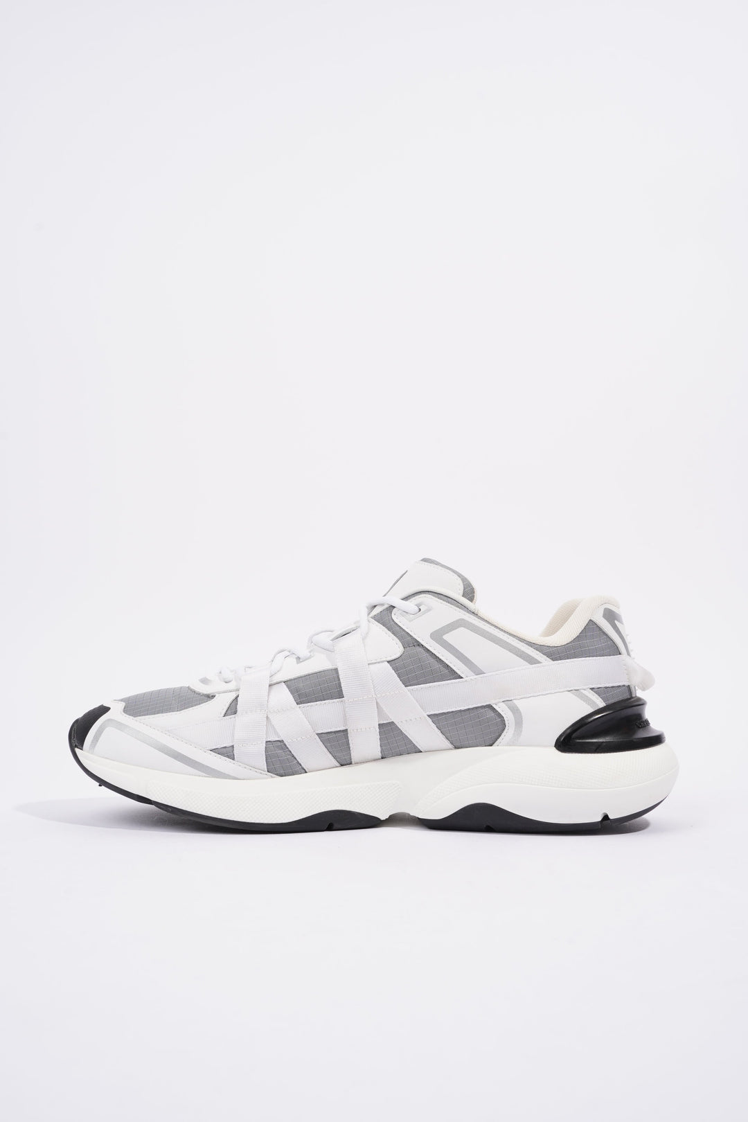 Christian Dior B24 Runtek White / Grey Technical Fabric EU 42.5 UK 8.5