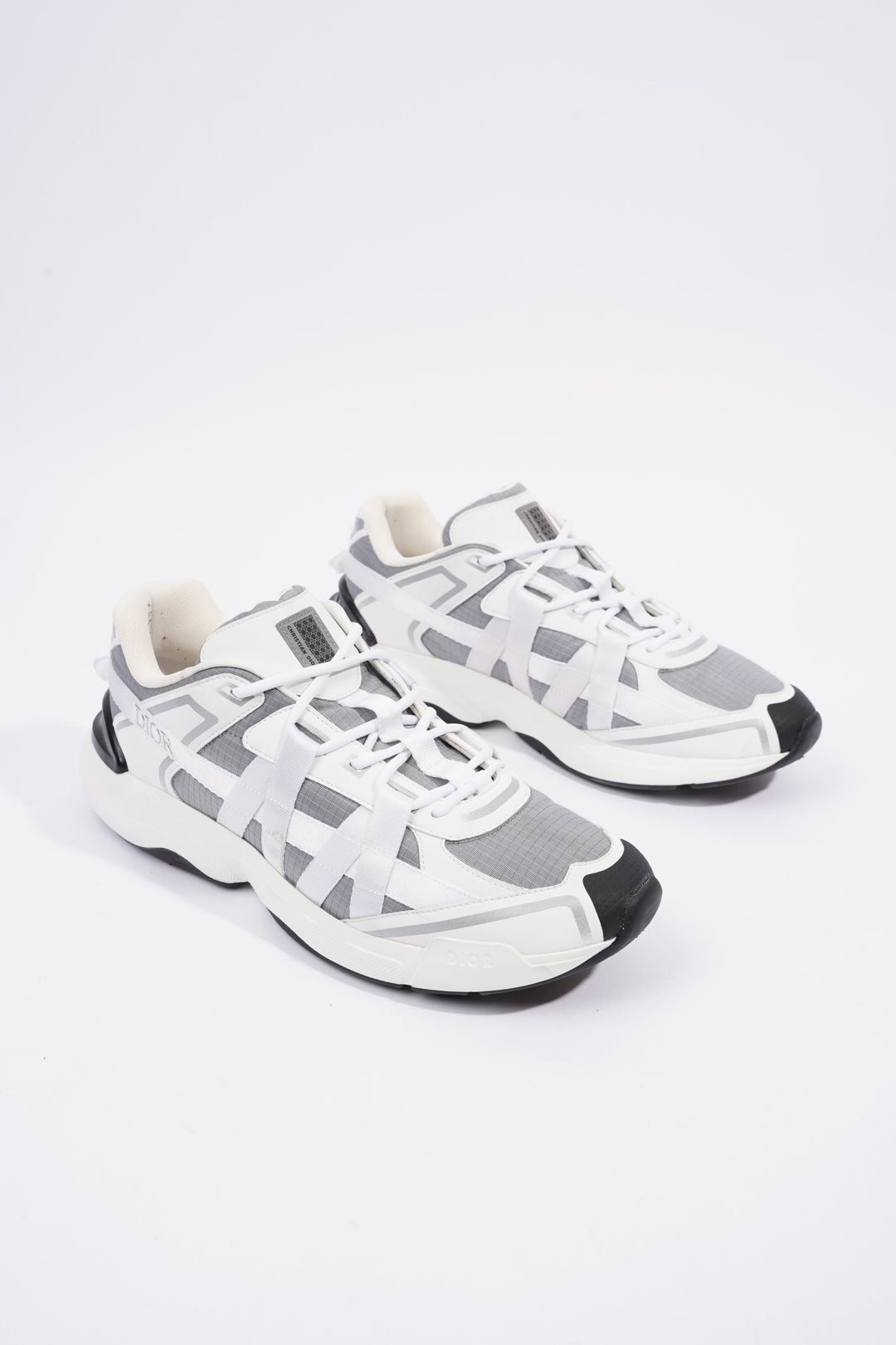 Christian Dior B24 Runtek White / Grey Technical Fabric EU 42.5 UK 8.5