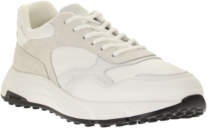 LEATHER HYPERLIGHT LOW TOP SNEAKERS
