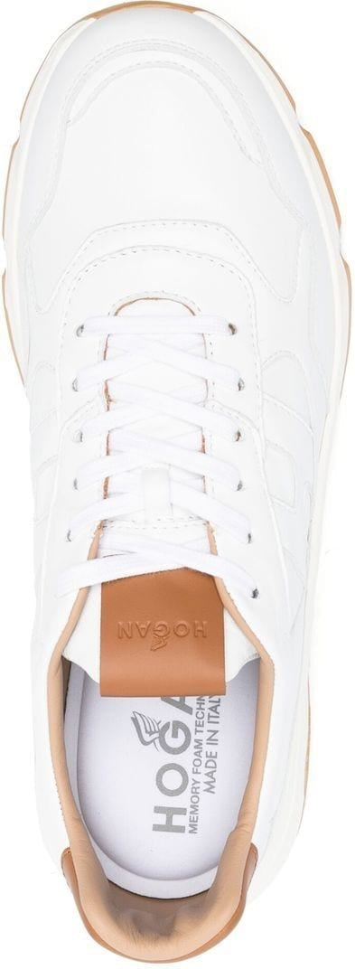 Hyperlight Leather Sneakers