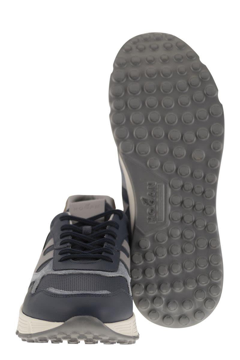 HYPERLIGHT LOW TOP SUEDE SNEAKERS