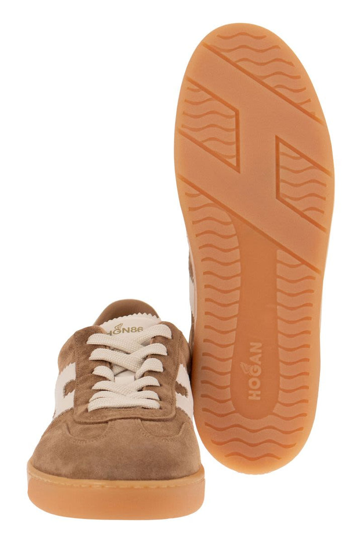 Logo Lowtop Sneakers