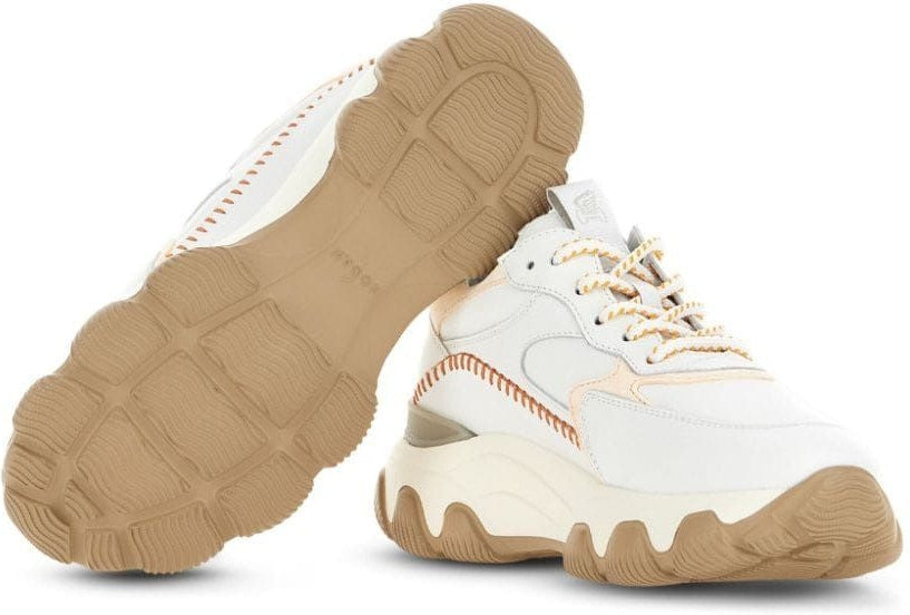 HYPERACTIVE SNEAKERS