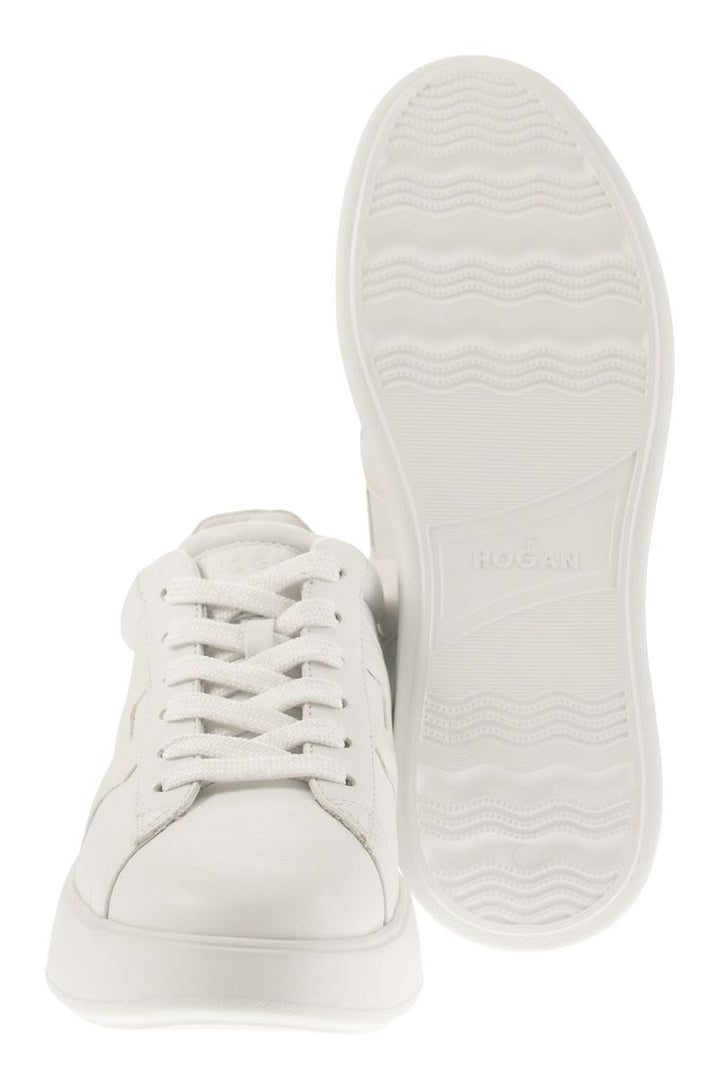 SNEAKERS REBEL