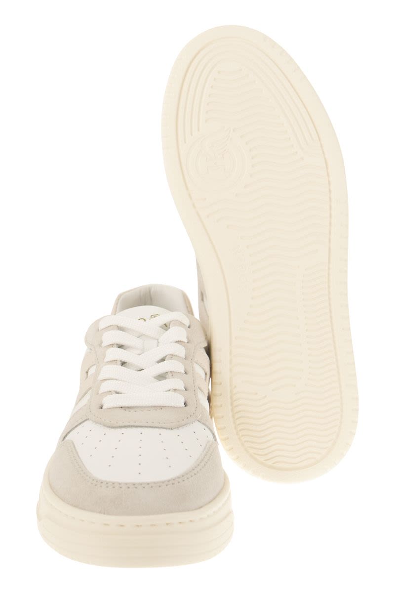 SNEAKERS H630