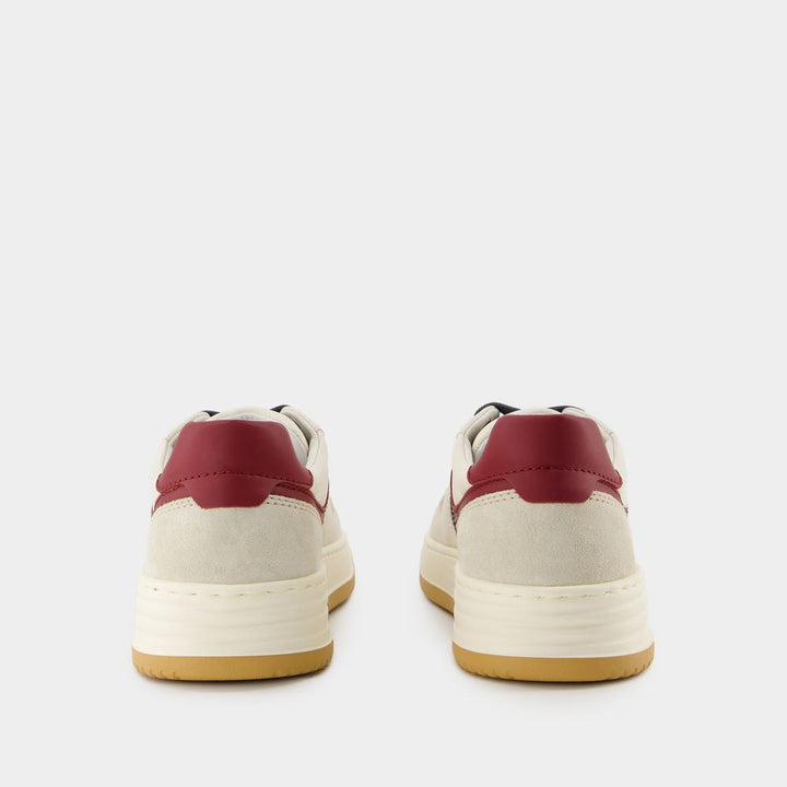 H630 SNEAKERS