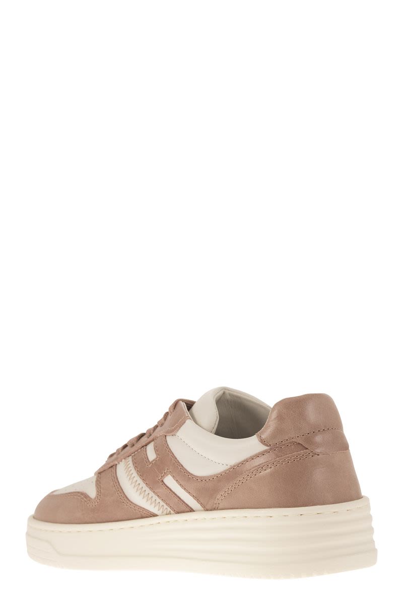 SNEAKERS H630