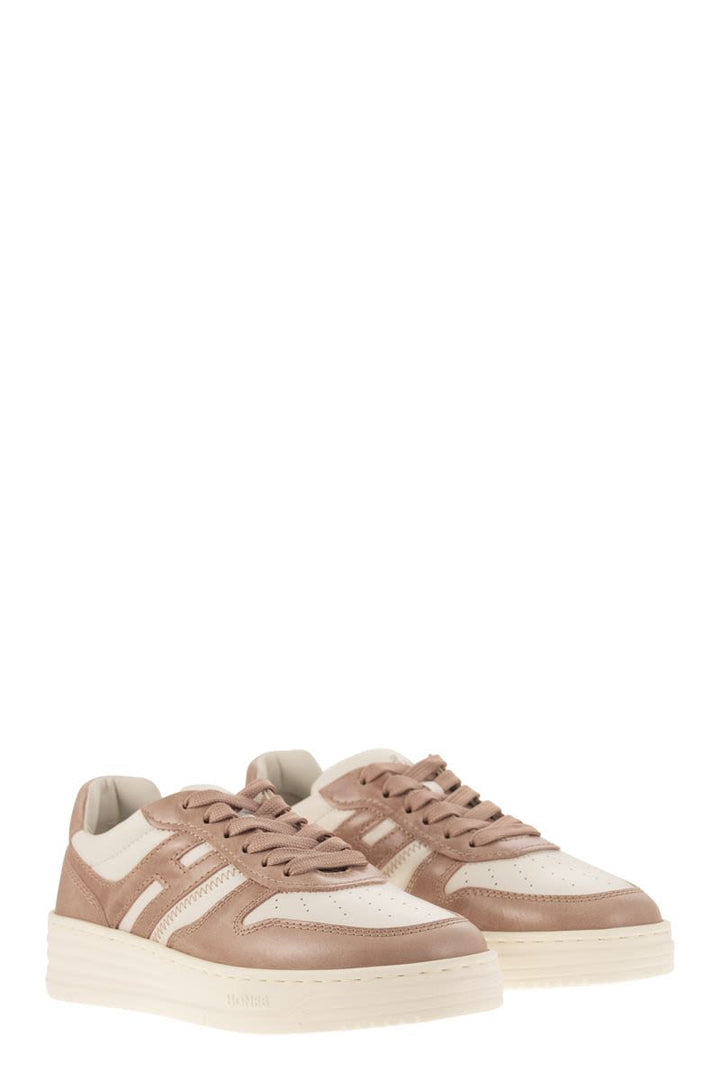SNEAKERS H630