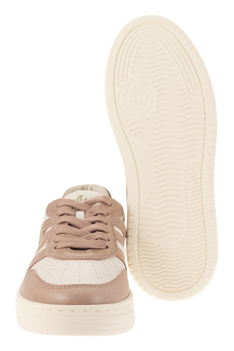 SNEAKERS H630