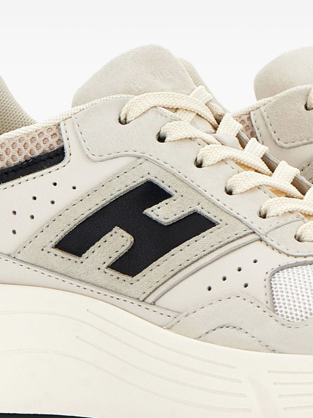 H669 LACEUP LEATHER SHOES