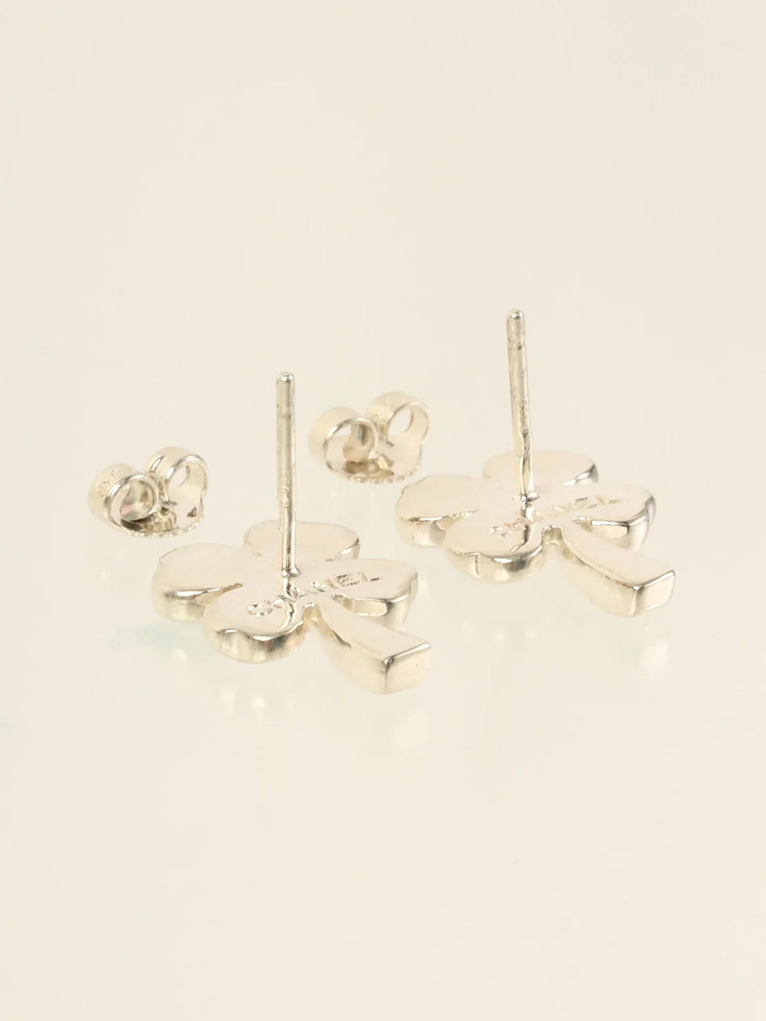 Top Quality Chanel Clover Pierced Earrings Silver