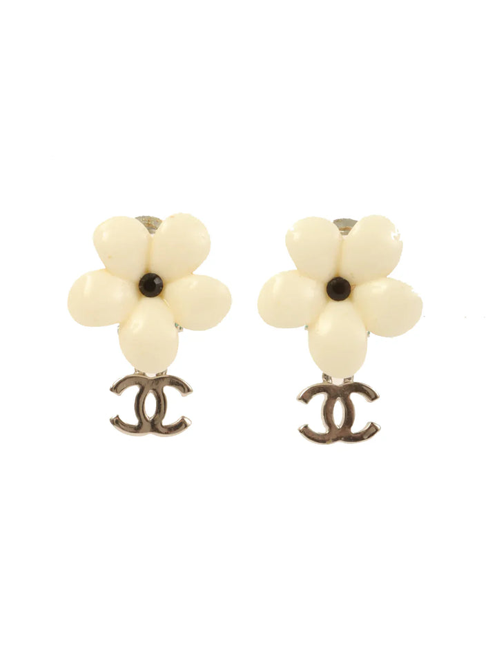 Chanel 2005 Made Camellia Cc Mark Swing Earrings White/Silver