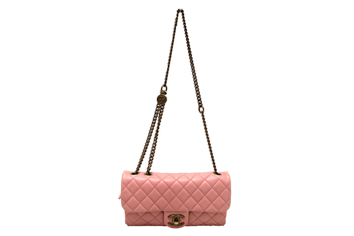 Top Quality Chanel Pink Calfskin Leather Zipped Back Pocket Calfskin Flap Bag