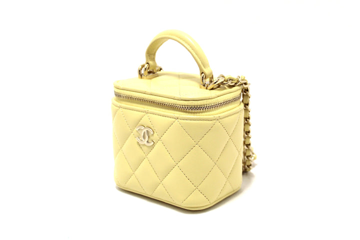 NEW  Top Quality Chanel Yellow Lambskin Top Handle Mini Vanity Case Crossbody Bag