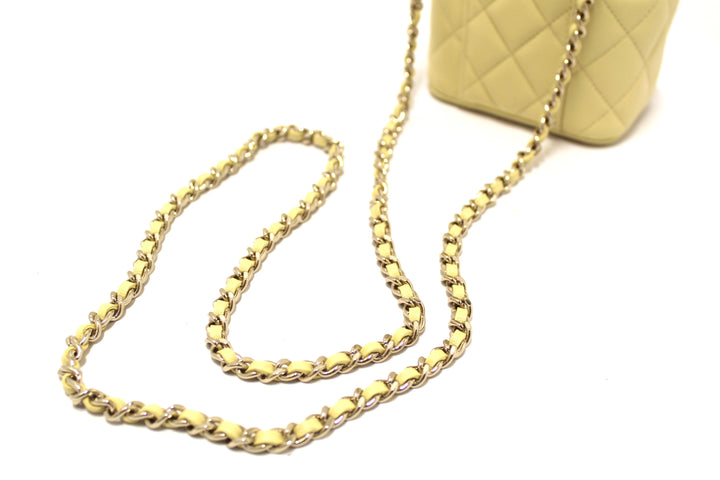 NEW  Top Quality Chanel Yellow Lambskin Top Handle Mini Vanity Case Crossbody Bag