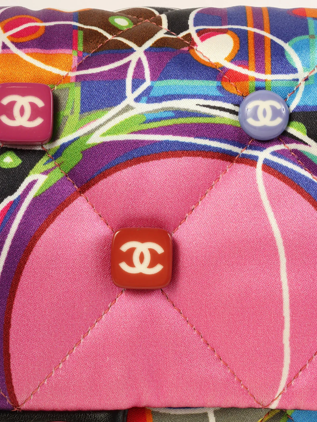 Chanel Around 2007 Made Silk Satin Turn-Lock Chain Bag Multi