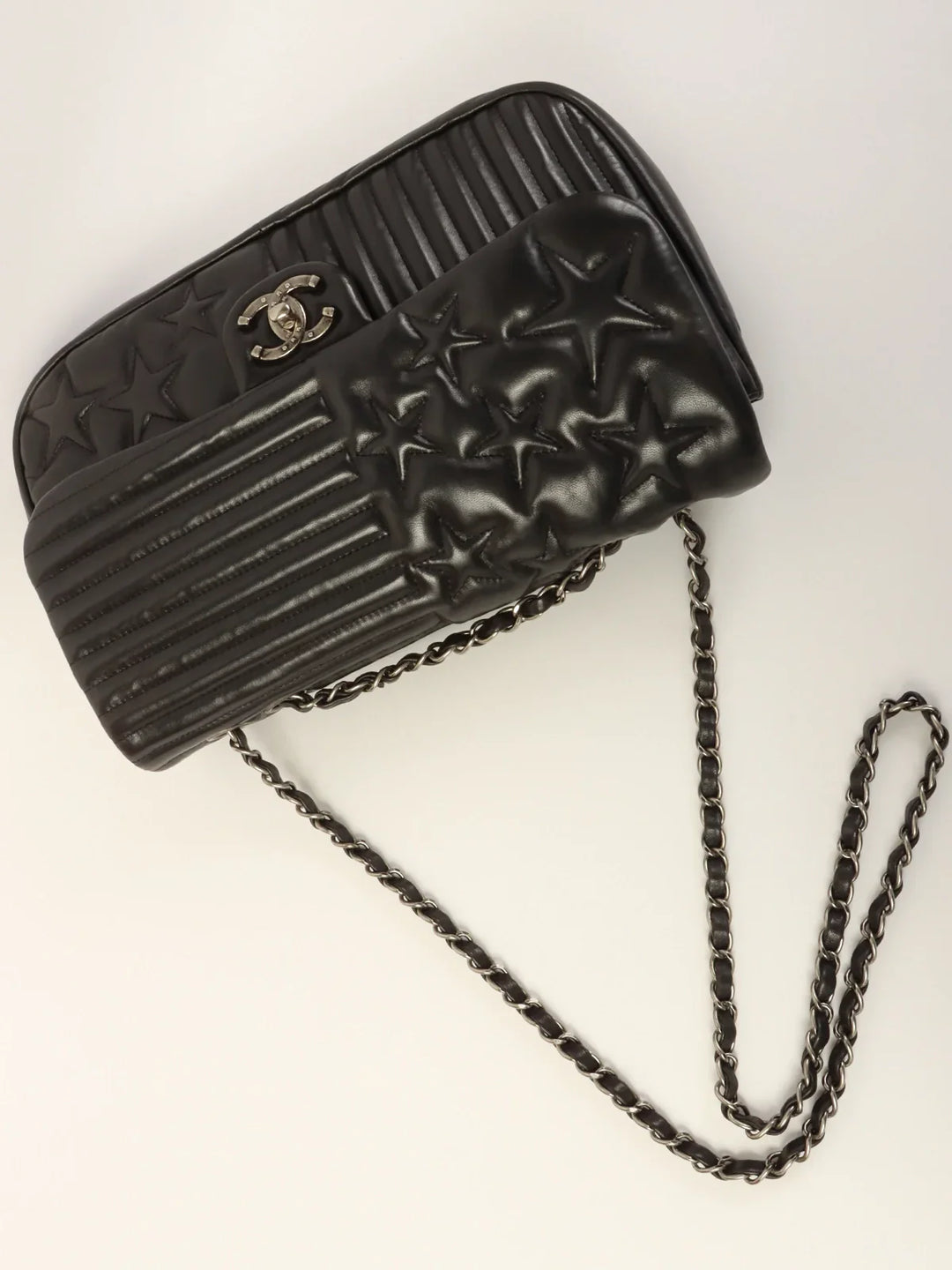 Chanel Around 2014 Made Star Turn-Lock Chain Bag Black