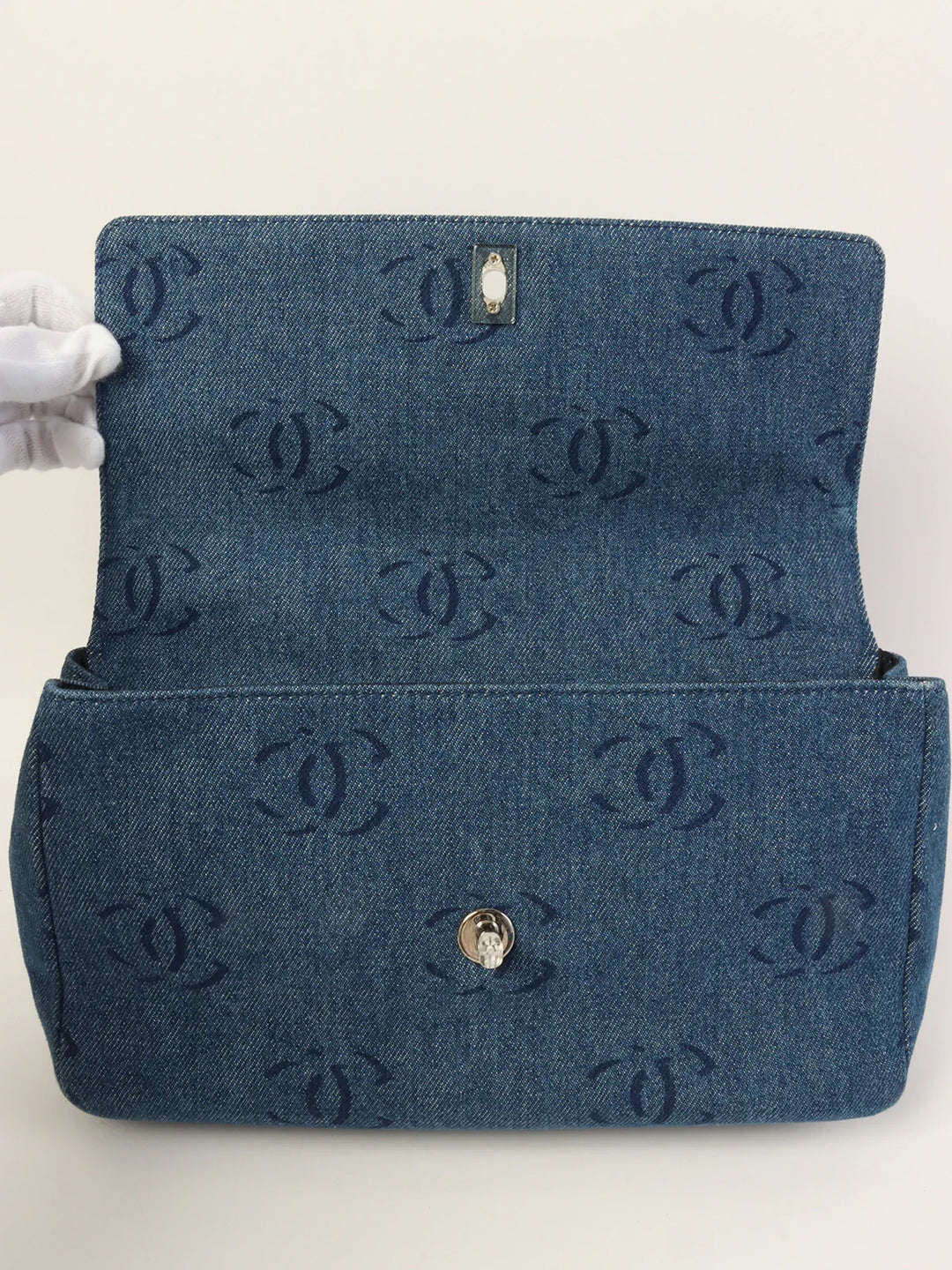 Chanel Around 2001 Made Denim Clear Turn-Lock Chain Bag Indigo