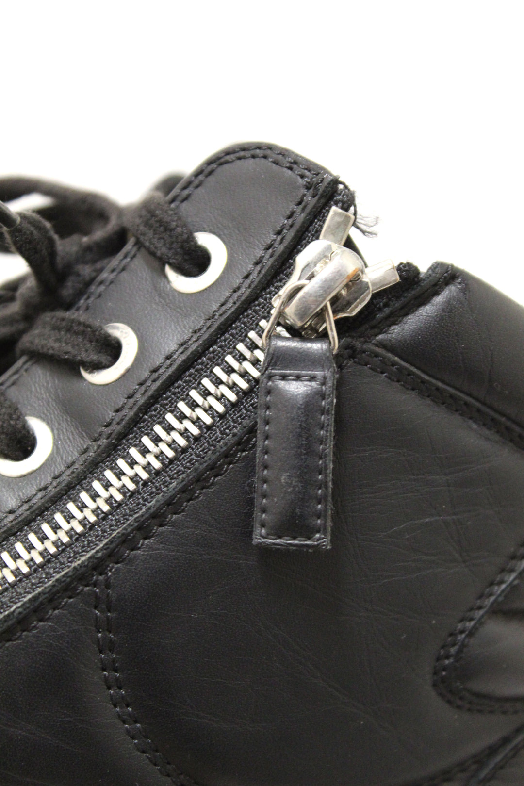 Top Quality Chanel Black Leather CC Zip Link High Top Sneakers Size 37